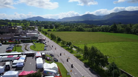 Jährliches-Motorradfestival-In-Killarney,-Irland.-Erleben-Sie,-Wie-Tausende-Von-Motorradfahrern-In-Der-Stadt-Zusammenkommen-Und-Die-Atmosphäre-Und-Aufregende-Roadtrips-Entlang-Des-„Ring-Of-Kerry“-Genießen.