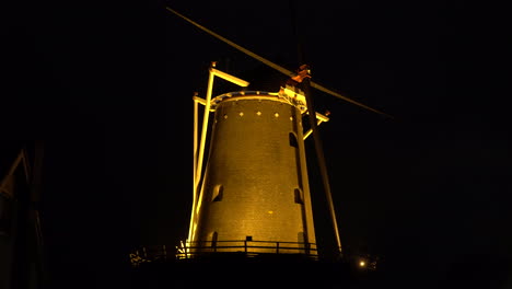 Windmühle-In-Varsseveld-Bei-Nacht