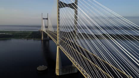Brücke:-Drohnen-Luftaufnahme-Nach-Oben:-Dames-Point-Bridge