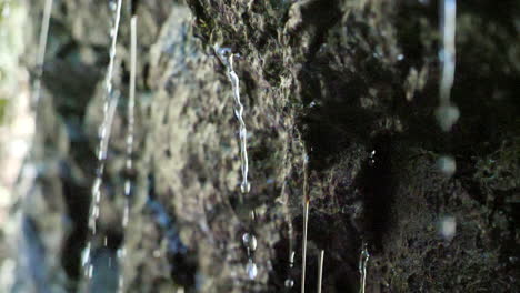 Water-dripping-slow-motion-in-180-frames-per-second