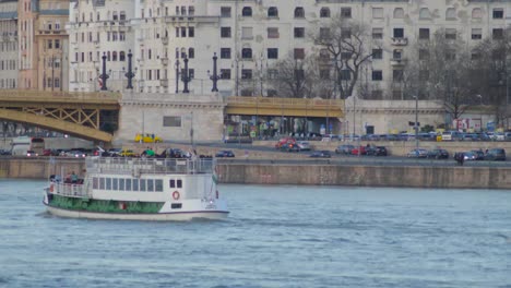 Danube-Boats-Fast-foward-videos