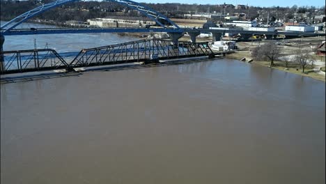 Missouri-River-pull-back-shot