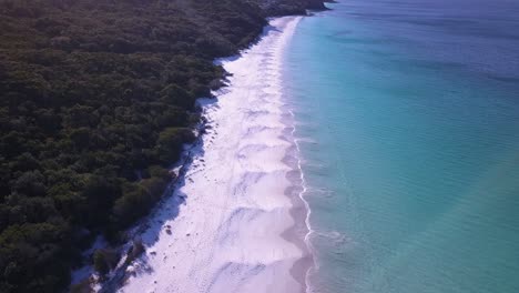 Pristine-tranquil-Australian-beaches-and-waves