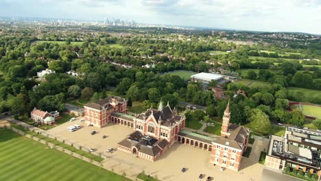 Top-view-of-University-in-London