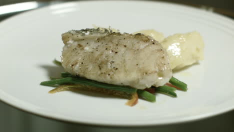 Food-Presentation-Of-Steamed-Fish-Dish