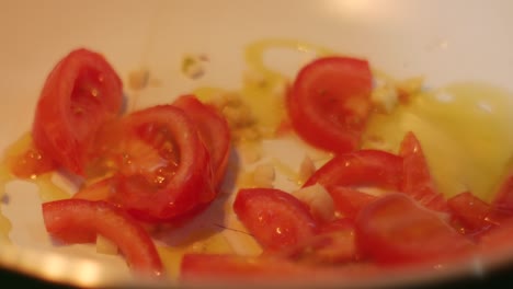 add-some-oil-over-tomato