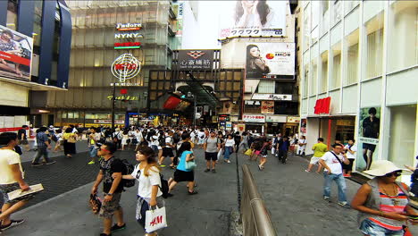 TimeLapse---Very-high-volumes-of-people-shopping-in-popular-Osaka-CBD,-Japan