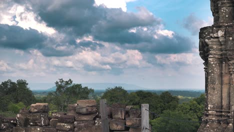 Time-Lapse-of-the-Cloudy-Sky-at-Bakheng-Temple-Cambodia
