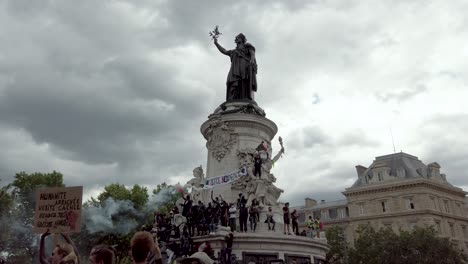 Shot-of-Protesters-on-Place-de-la-république-Statue-During-the-Black-lives-Matter-Protest-in-Paris-France