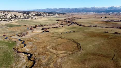 Imágenes-De-Drones-Del-Campo-Rural-Del-Sur-De-Utah,-Estados-Unidos