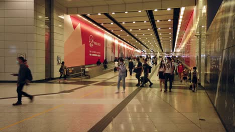 Corona-Virus-Pandemic,-Local-Commuters-at-Hong-Kong-underground-MTR-station
