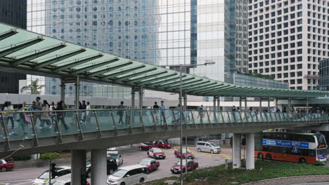 Overhead-walkwaytaking-pedestrians-over-the-busy-Connaught-Road-Central
