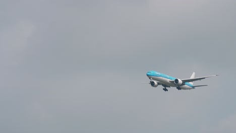KLM-Boeing-777-306-PH-BVB-approaching-before-landing-to-Suvarnabhumi-airport-in-Bangkok-at-Thailand
