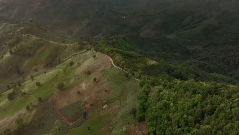 Panorama-Luftübersicht-Berglandschaft