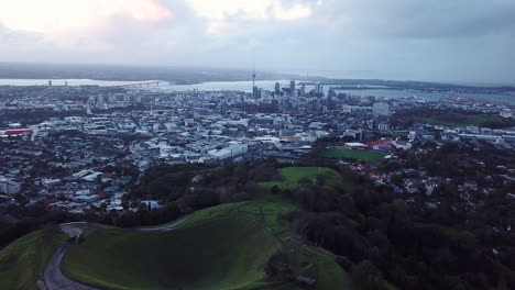 Imágenes-De-Drones-4k-Mount-Eden-View,-Nueva-Zelanda