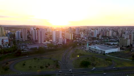 Bauru-city-aerial-shot-avenue-NaÃ§Ãµes-Unidas