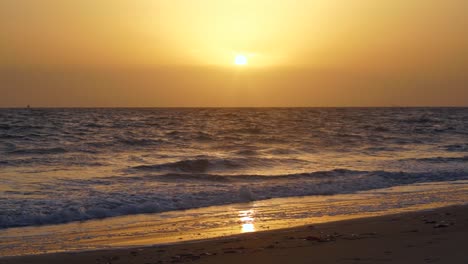 Gambia.-Strandblick,-Sonnenuntergang,-Atlantik