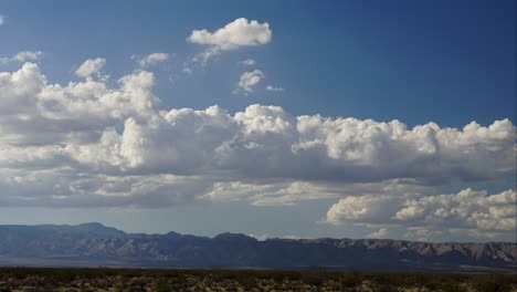 Lapso-De-Tiempo-De-Nubes-De-Tormenta-Del-Desierto-De-Mojave