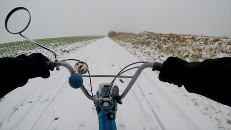 Driving-a-puch-maxi-in-the-snow