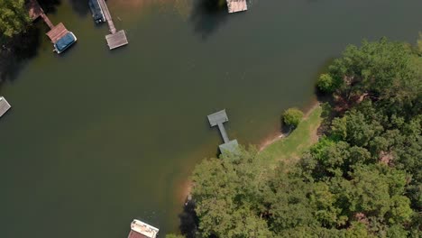 Slow-aerial-zoom-in-of-dock-on-lake