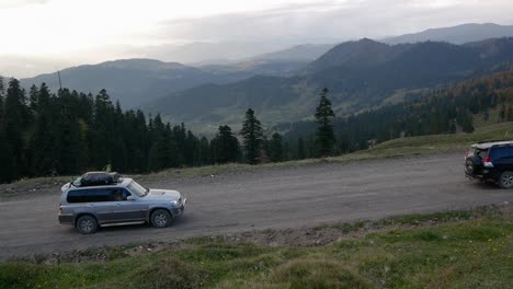 Three-SUV-ride-on-top-of-the-mountains