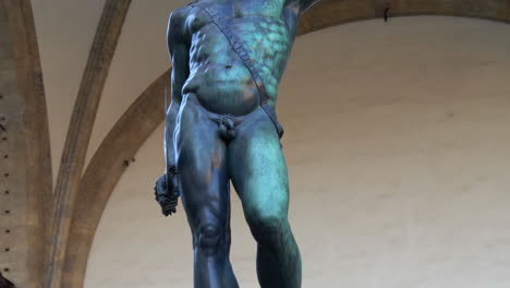 Perseu-with-the-head-of-Medusa,-Florence,-Italy