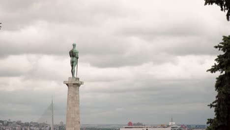 Pobednik-Statue-Auf-Der-Festung-Belgrad-In-Serbien