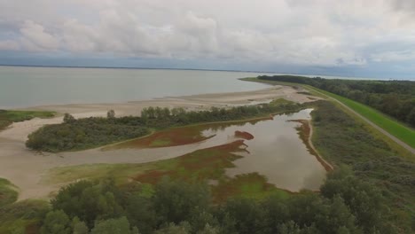 Luftaufnahme:-Natur-Neben-Einem-Hafen-In-Vlissingen,-Niederlande