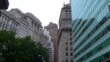 La-Intersección-De-Wall-Street-Y-Broad-Street,-Incluidos-Los-Edificios-Emblemáticos-De-La-Bolsa-De-Valores-De-Nueva-York
