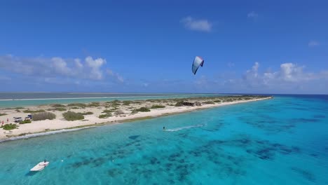 Kitesurfer-at-Kitebeach-Atlantis,-Bonaire