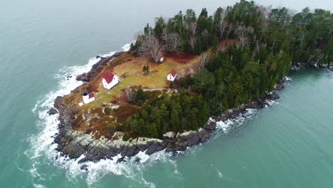 Aerial-view-Curtis-island-lighthouse-Camden-Maine-USA-with-180â€-turn