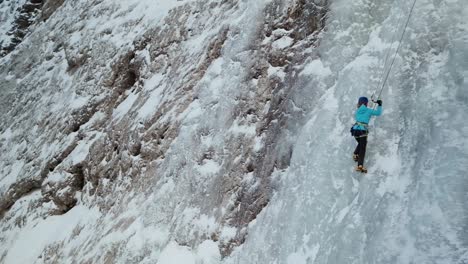 Ice-Climbing-in-Slovenia-in-the-Julian-Alps-and-Triglav-National-Park