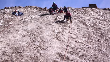 Rock-climbing-by-professional-mountaineer-of-an-reputed-mountaineering-institute-in-upper-Himalayas,-Uttarakhand-India