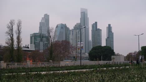 STEADY-Puerto-Madero-skyline-and-traffic-on-new-Paseo-del-Bajo-vial-corridor