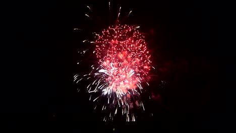Fourth-of-July-fireworks-in-slow-motion-Boulder,-Colorado