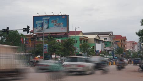 Timelapse-of-Traffic-on-a-Busy-Street-in-Siem-Reap