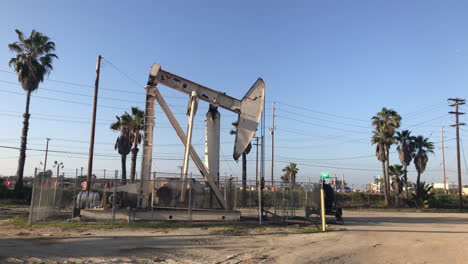 Oil-drilling-rig-in-Newport,-California,-USA