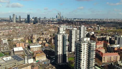 Schöne-Luftaufnahme-Von-Gebäuden-In-Der-Stadt-London