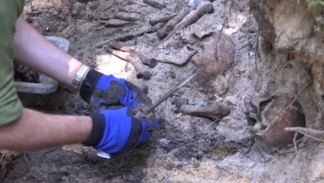 Exhumación-Es-El-Acto-De-Desenterrar,-Especialmente-Un-Cadáver
