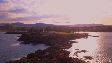 Colourful-sunset-view-of-Kiama-Lighthouse-and-Blowhole