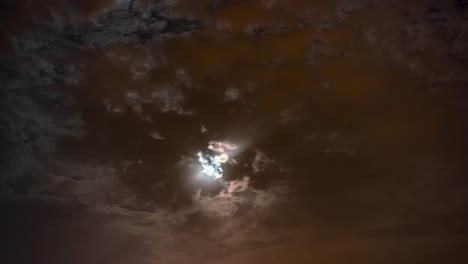 Amazing-timelapse-for-a-full-moon-set-and-clouds-at-night