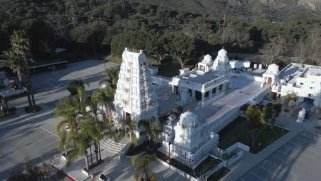 Beautiful-ornate-Hindu-temple-architecture,-Malibu-California-religious-building