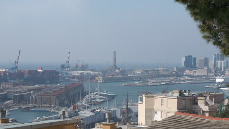Genua-Leuchtturm-Lanterna-Und-Alter-Hafen-Zeitraffer