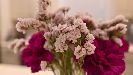 Simple-purple-carnation-floral-arrangement