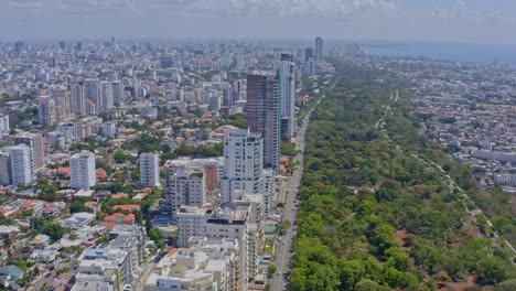 Avenida-Anacaona-at-Santo-Domingo-city