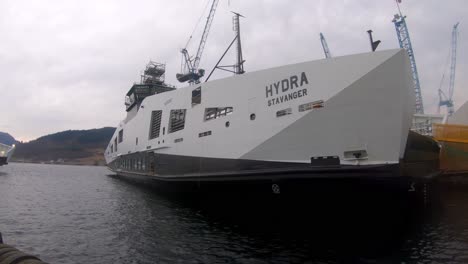 Hydrogen-powered-Hydra-Stavanger-vessel-carrying-oil-Norway-Westcon