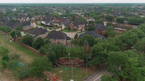 Luftaufnahme-Von-Wohlhabenden-Häusern-In-Houston,-Texas