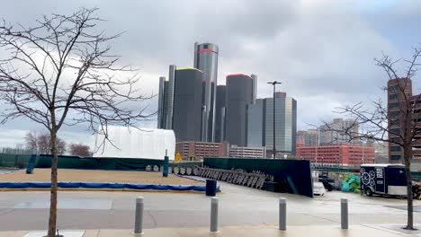 Dramatic-Detroit-Riverfront-or-Riverwalk-landscape-on-a-rainy-day