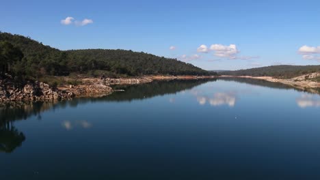 Scenic-View-From-Mundaring-Weir-Of-Lake-C-Y-O'Connor-Reservoir,-Perth