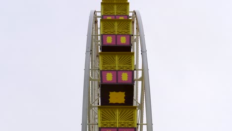 Carnival-Ferris-Wheel-Ride-Turning-Slowly-On-A-Winters-Day-Empty
